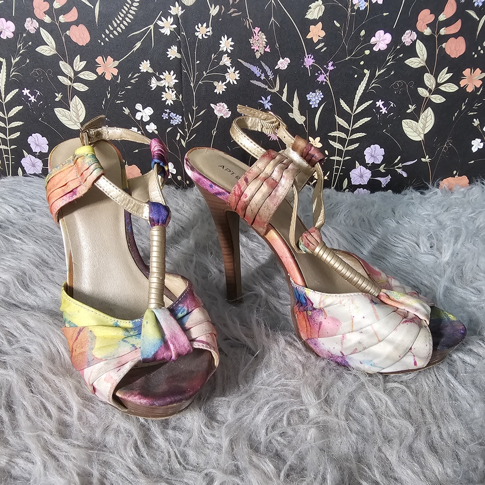Apt. 9 Y2K Multicolor Women's Heels Size 6